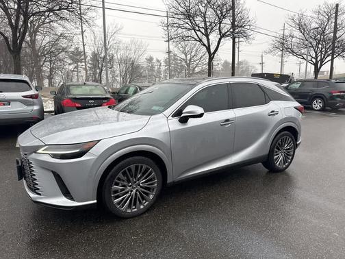 2025 Lexus RX 450h+ Luxury