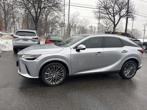 2025 Lexus RX 450h+ Luxury