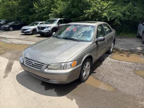 1998 Toyota Camry LE