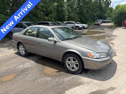 1998 Toyota Camry LE