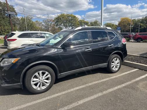 2016 Nissan Rogue SV