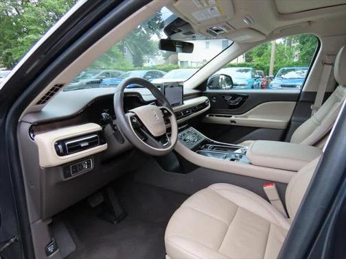 2022 Lincoln Aviator Reserve AWD