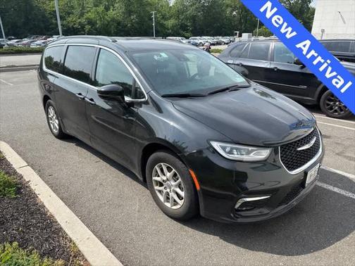 2022 Chrysler Pacifica Touring-L