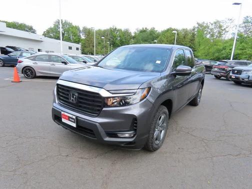 Modern Steel Metallic 2026 Honda Ridgeline RTL