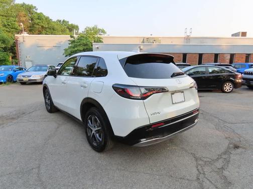 Platinum White Pearl 2023 Honda HR-V EX-L