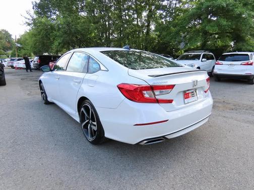 2022 Honda Accord Sport SE