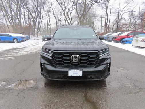 2023 Honda Pilot Sport