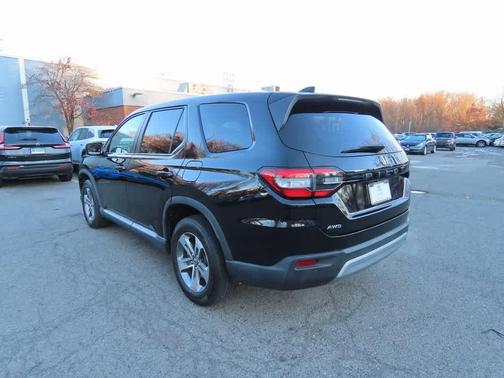 2023 Honda Pilot EX-L 7-Passenger