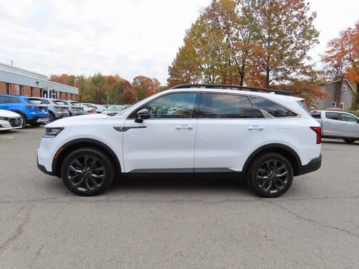 2022 Kia Sorento X-Line EX