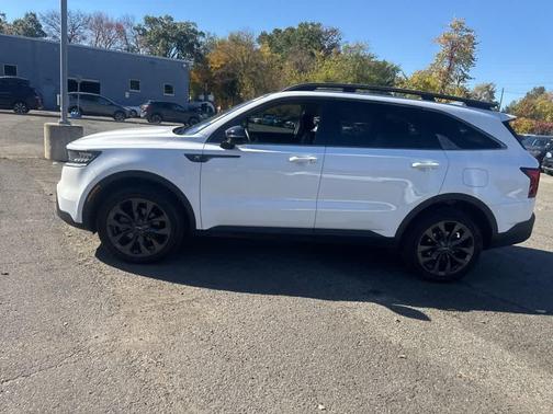 2022 Kia Sorento X-Line EX