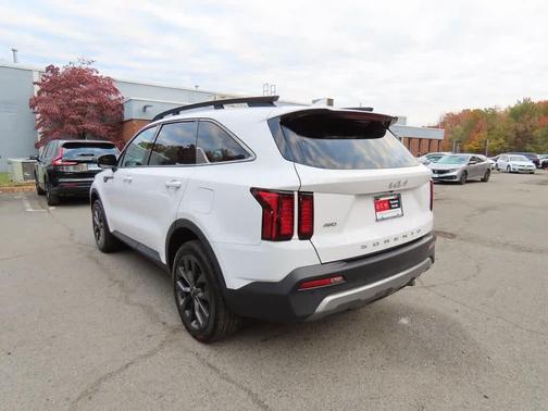 2022 Kia Sorento X-Line EX