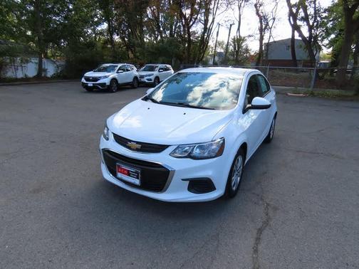 2020 Chevrolet Sonic LS