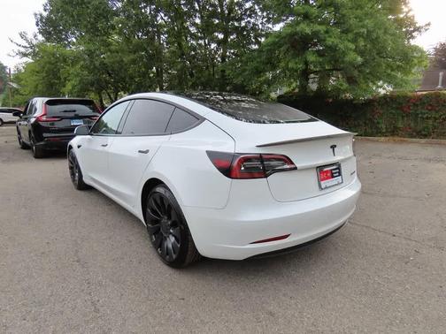 2023 Tesla Model 3 Performance