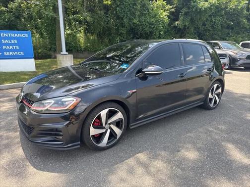 2018 Volkswagen Golf GTI 2.0T SE 4-Door