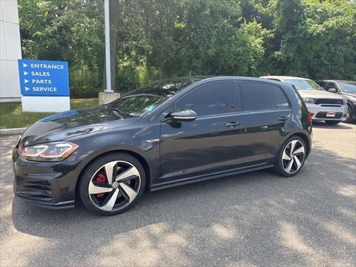 2018 Volkswagen Golf GTI 2.0T SE 4-Door