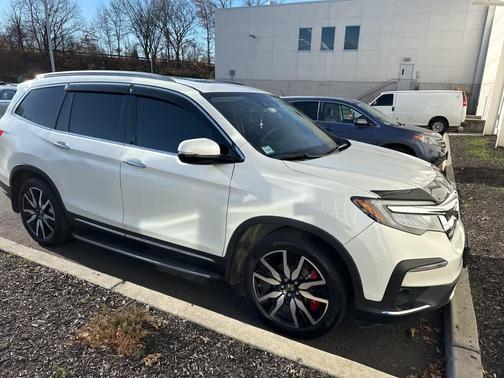 2019 Honda Pilot Touring 8-Passenger