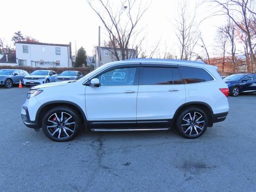 2019 Honda Pilot Touring 8-Passenger