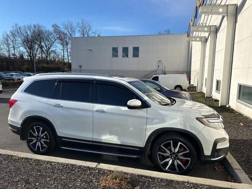 2019 Honda Pilot Touring 8-Passenger