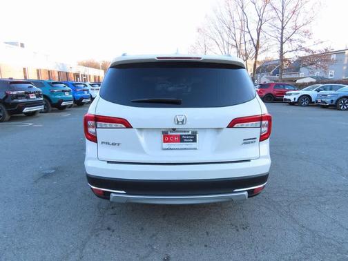 2019 Honda Pilot Touring 8-Passenger