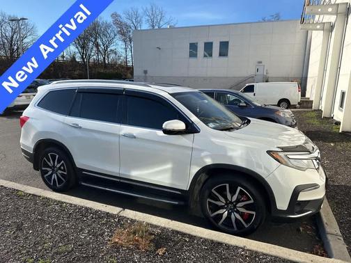 2019 Honda Pilot Touring 8-Passenger