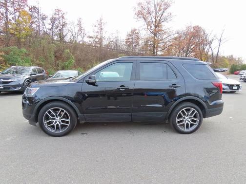 2019 Ford Explorer sport