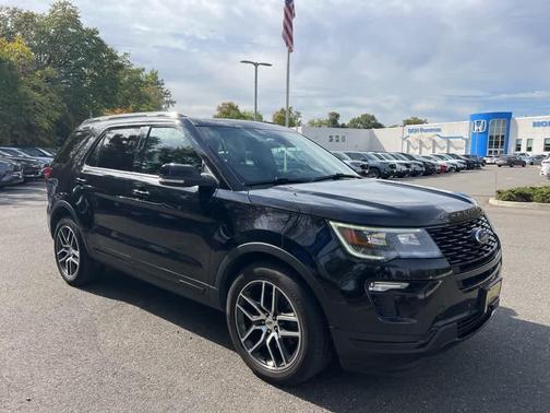2019 Ford Explorer sport