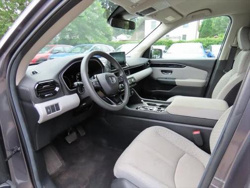 2024 Honda Pilot LX