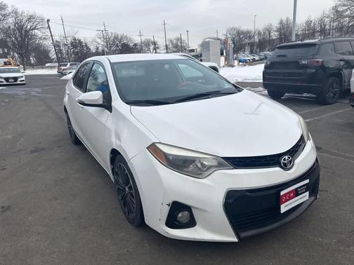 2015 Toyota Corolla S Plus