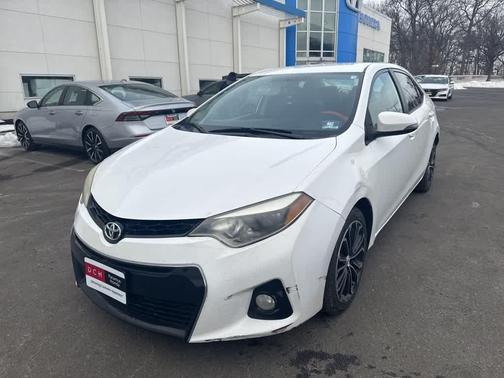 2015 Toyota Corolla S Plus