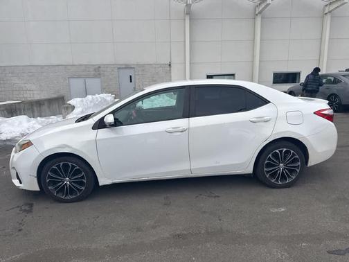 2015 Toyota Corolla S Plus