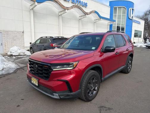 2023 Honda Pilot TrailSport