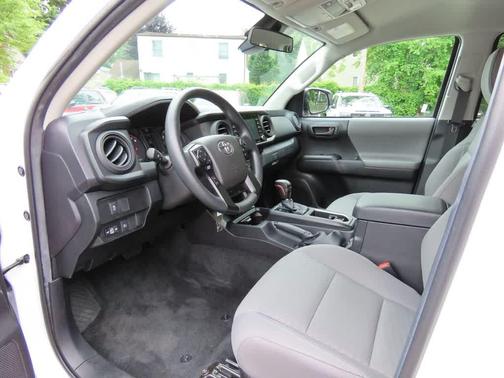 Ice 2023 Toyota Tacoma SR
