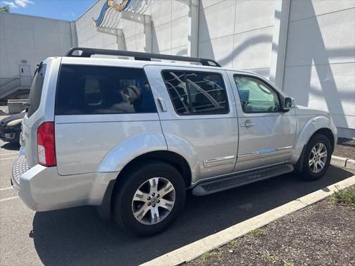 2011 Nissan Pathfinder Silver