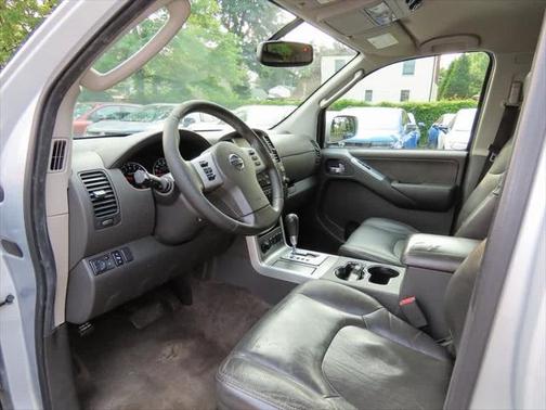 2011 Nissan Pathfinder Silver