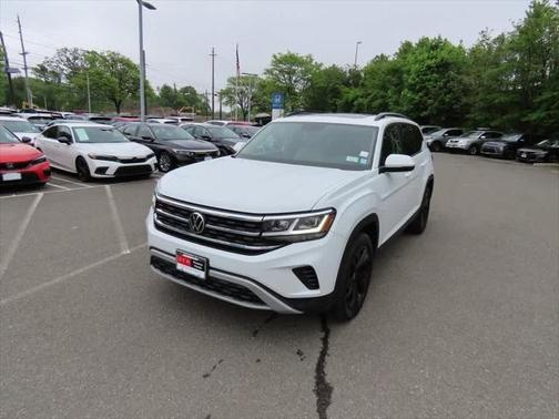2022 Volkswagen Atlas 3.6L SE w/Technology