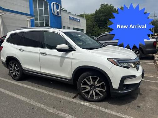 2022 Honda Pilot Touring 7-Passenger