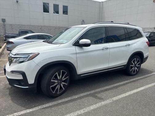 2022 Honda Pilot Touring 7-Passenger