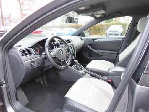 2016 Volkswagen Jetta 1.8T Sport