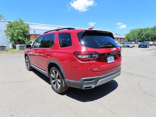 Radiant Red Metallic II 2023 Honda Pilot Elite