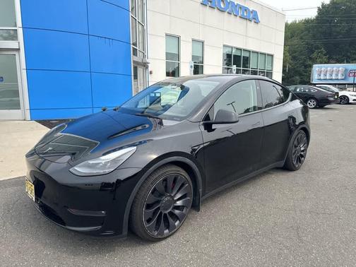 2023 Tesla Model Y Performance