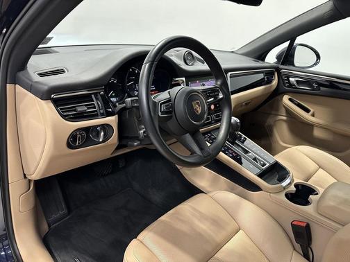 Night Blue Metallic 2023 Porsche Macan Macan