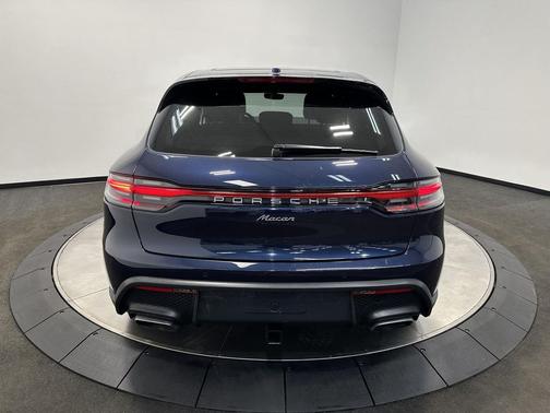 Night Blue Metallic 2023 Porsche Macan Macan