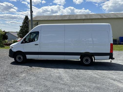 Arctic White 2026 Mercedes-Benz Sprinter 2500 High Roof