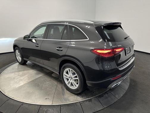 2026 Mercedes-Benz GLC 300 4MATIC