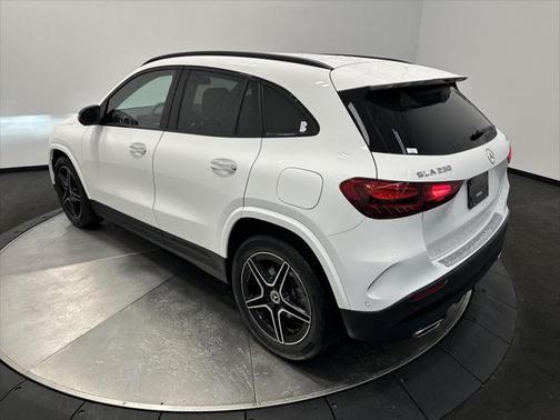 2025 Mercedes-Benz GLA 250 4MATIC