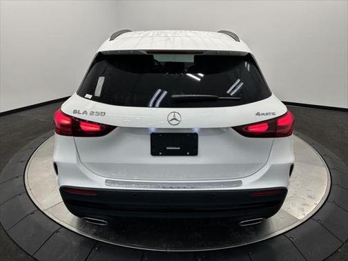 2025 Mercedes-Benz GLA 250 4MATIC