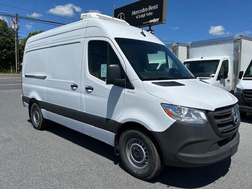 2025 Mercedes-Benz Sprinter 2500 High Roof
