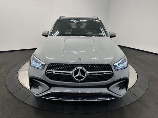 MANUFAKTUR Alpine Grey 2026 Mercedes-Benz GLE 580 4MATIC