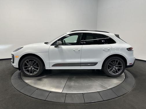 2025 Porsche Macan T