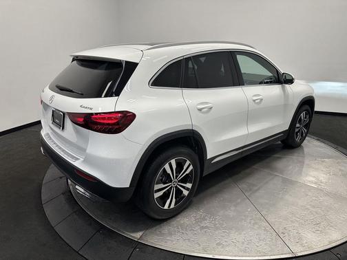 2026 Mercedes-Benz GLA 250 4MATIC